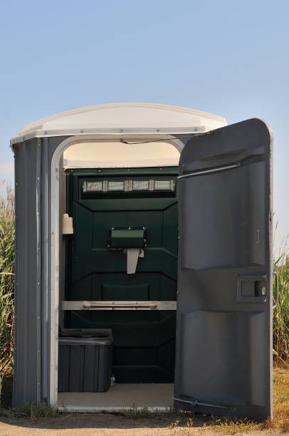 Porta potty rental for outdoor events in Ellisville, MO